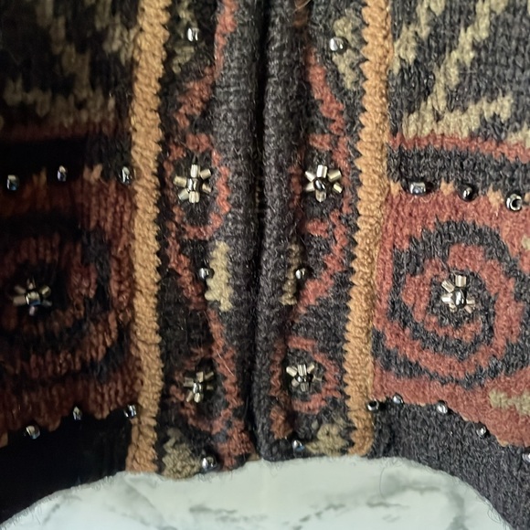 Icelandic Design Large Black/Olive/Brown print wool zip up sweater. - Picture 5 of 9